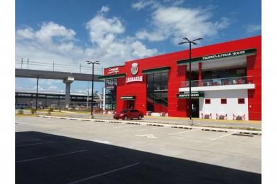 108194 - Tocumen - commercials