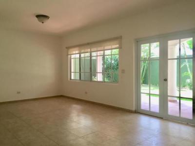 115199 - Costa del este - casas - palmeras del este