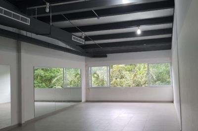 120042 - Costa del este - commercials - plaza 770