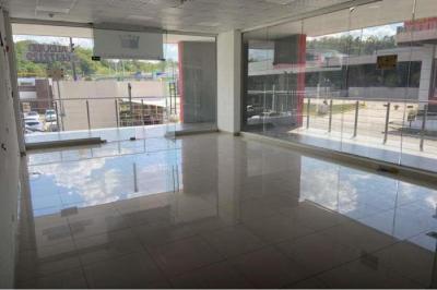 120200 - Ciudad de Panamá - commercials - centennial mall