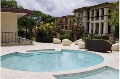 120443 - Clayton - apartments - embassy club