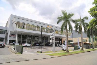 120654 - Costa del este - commercials - plaza 770