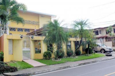 123727 - Betania - houses