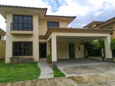 123755 - Clayton - casas - embassy club