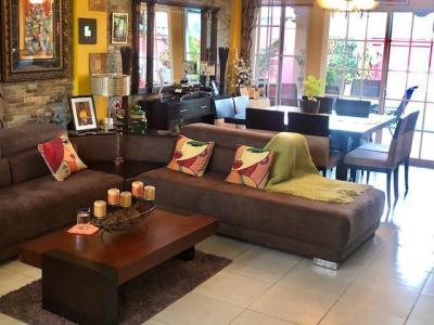 124476 - Chanis - casas - castel novo