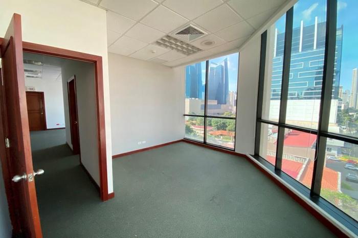 Oficina en alquiler en edificio adr, obarrio