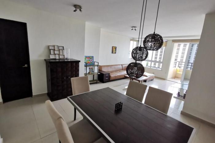 Se alquila apartamento amoblado en san francisco