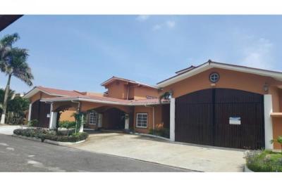 130008 - Maria chiquita - casas