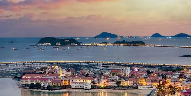 Sale of apartments in project casa varieties, casco viejo