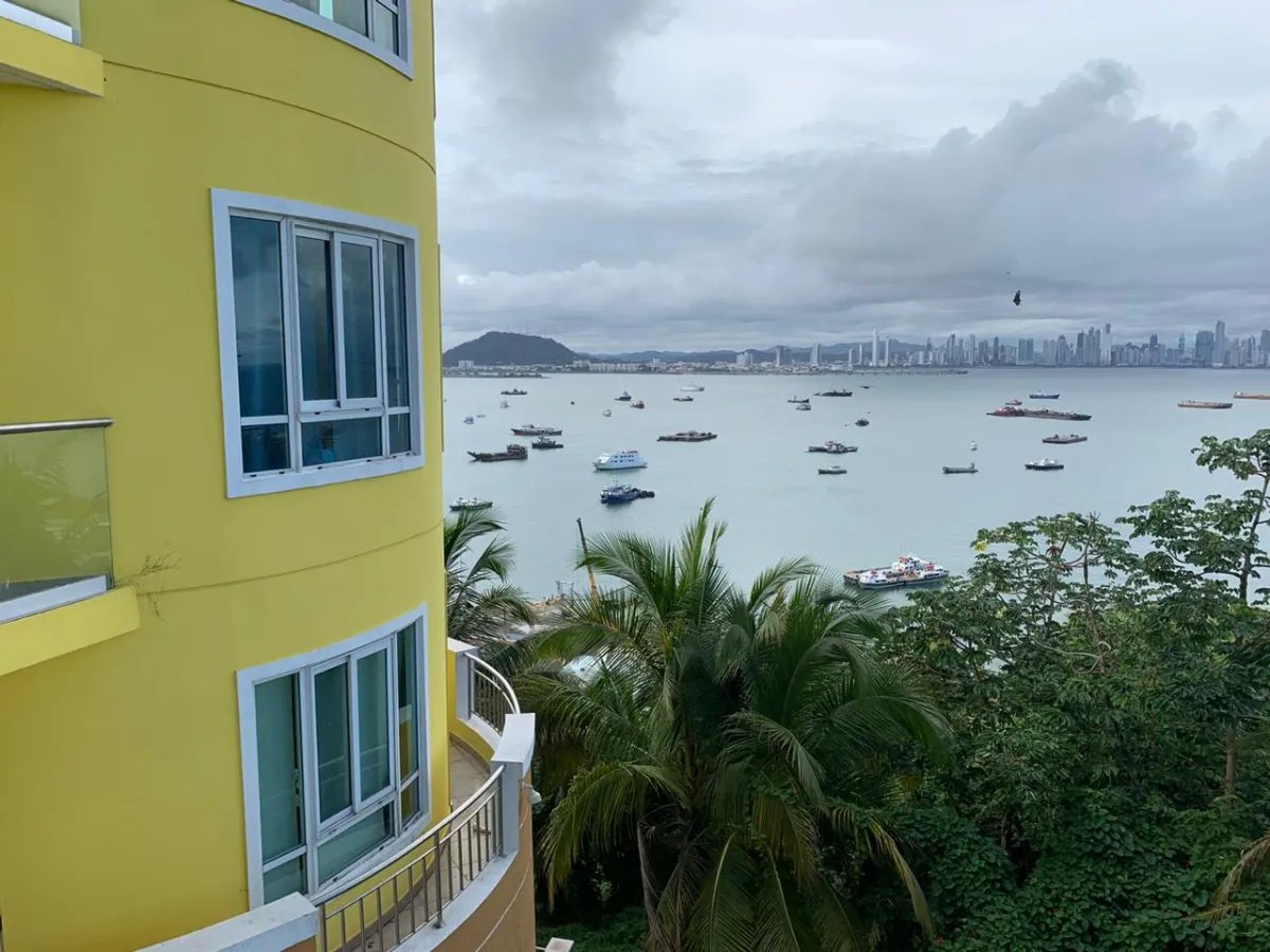Alquiler de apartamento en PH Brisas de Amador, Panamá