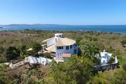 SANTA CATALINA VILLA CON VISTAS AL MAR DE 2 HECTÁREAS (5 ACRES)