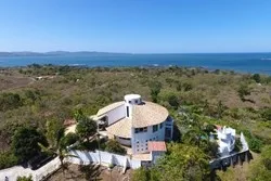 SANTA CATALINA VILLA CON VISTAS AL MAR DE 2 HECTÁREAS (5 ACRES)