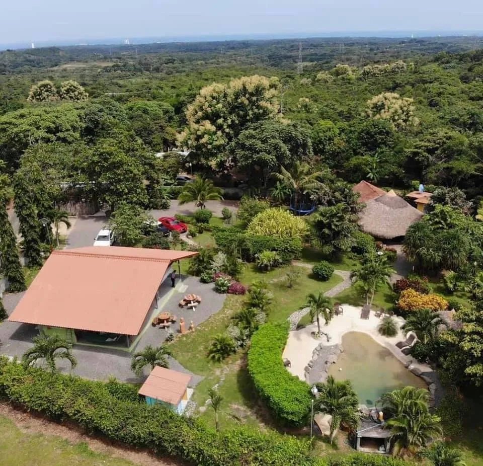 Se vende bed & breakfast ubicado en el valle de anton, el copecito, san carlos, Panama