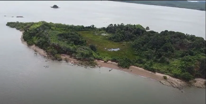 ISLA EN VENTA. DE 18,65 HECTÁREAS (46,08 ACRES). ISLA COROZAL, UBICADA...