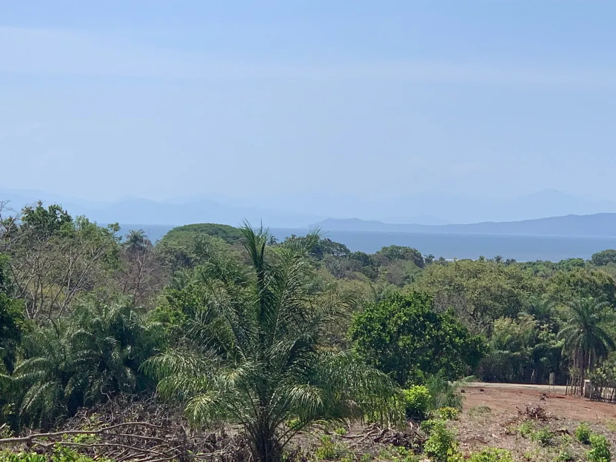 PROPIEDAD CON VISTAS AL MAR EN SANTA CATALINA (ZONA LAGARTERO), DE 1,2...
