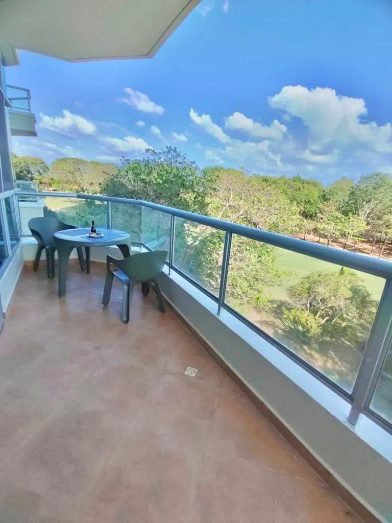 se vende apartamento en coronado golf tower, Panama