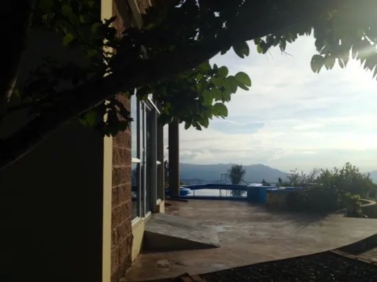 La casa de cristal en altos del mar