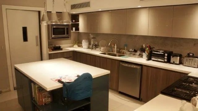 En expansión, 4 dormitorios, parque y frente al mar casa, en el corazón de la ciudad de panamá para la venta