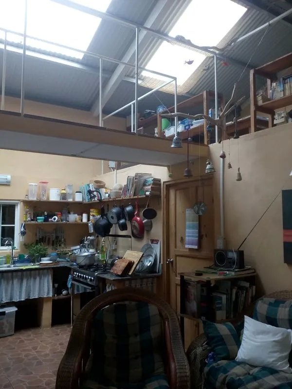 La casa perfecta para los amantes de la naturaleza con jardines de per...