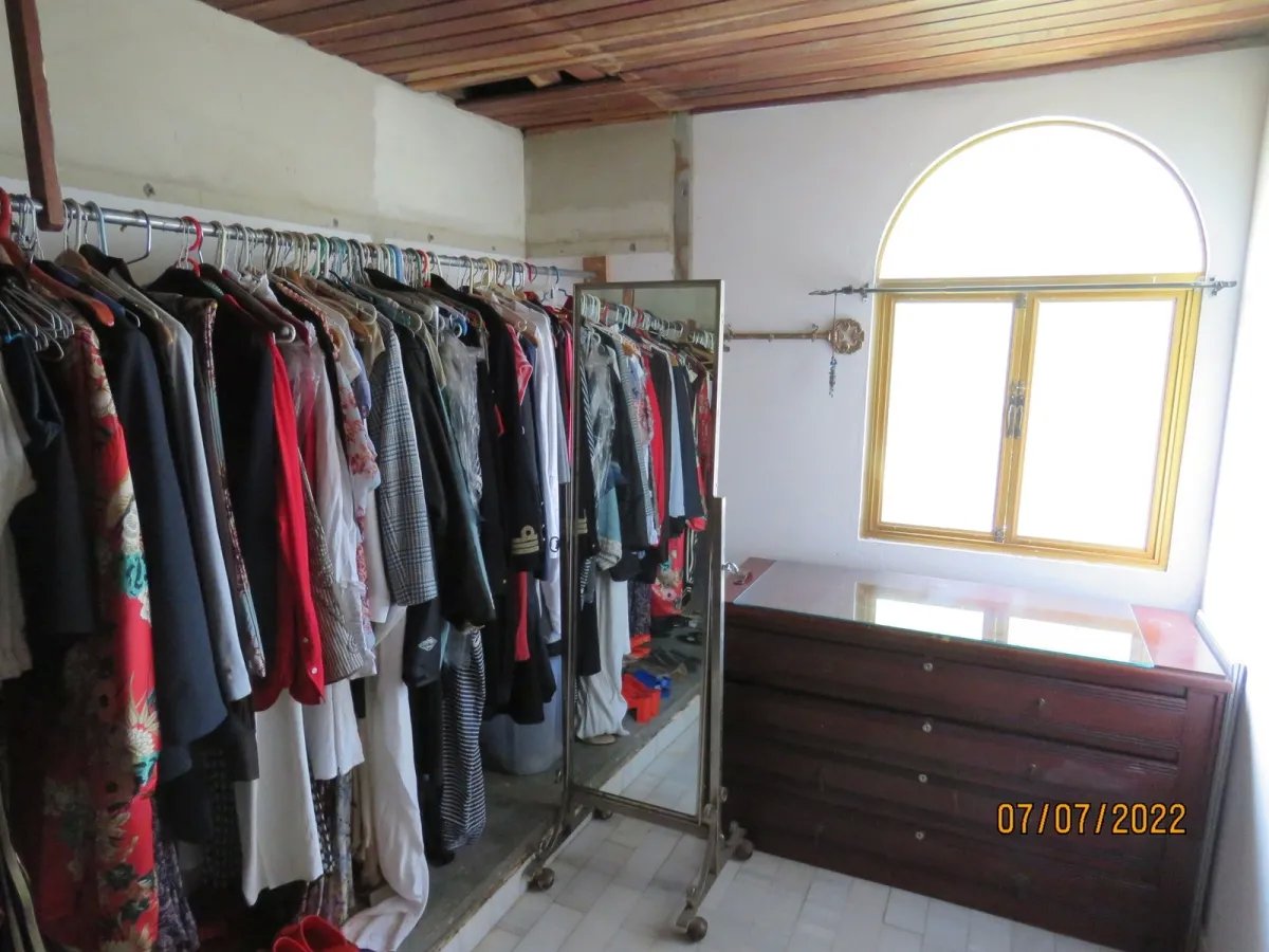 Gran casa familiar junto al centro comercial terronal en zona comercia...