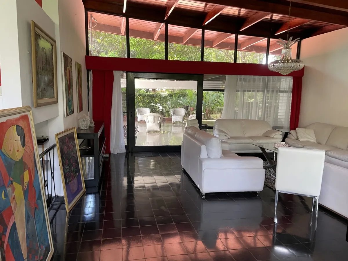 Casa clásica de mid-century en la mejor zona residencial de david