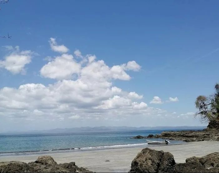 Propiedad en venta de casi 7 hectáreas (casi 17.29 acres), isla de cebaco, frente al mar. veraguas.