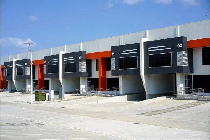 Alquiler de bodega en panapark free zone, 24 de diciembre