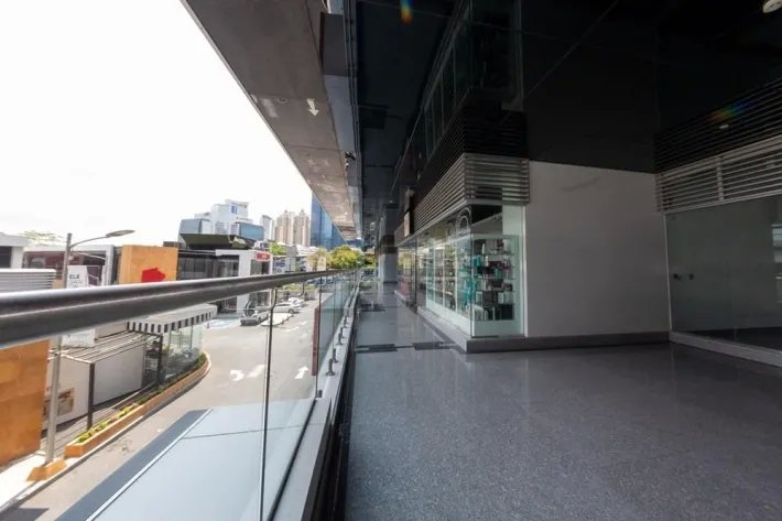 Alquiler de local comercial en vía brasil con vía israel, ciudad de panamá