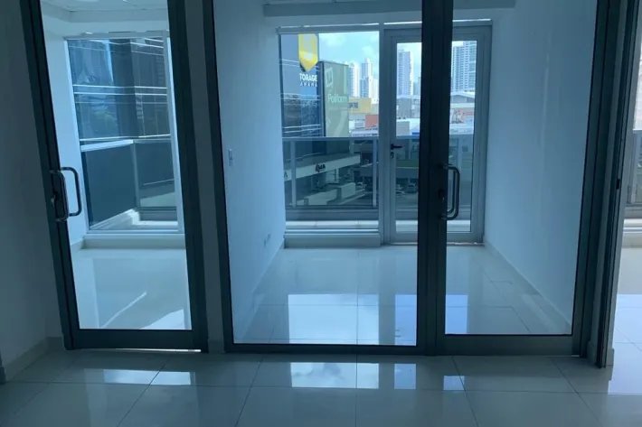 Oficinas en alquiler entre vía israel y vía brasil, panamá