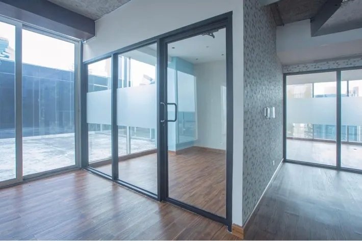 Venta de oficina en área bancaria, obarrio