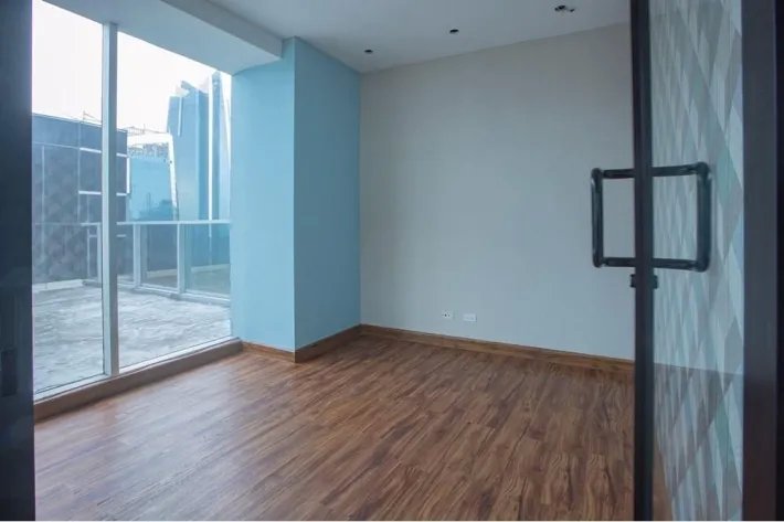 Venta de oficina en área bancaria, obarrio