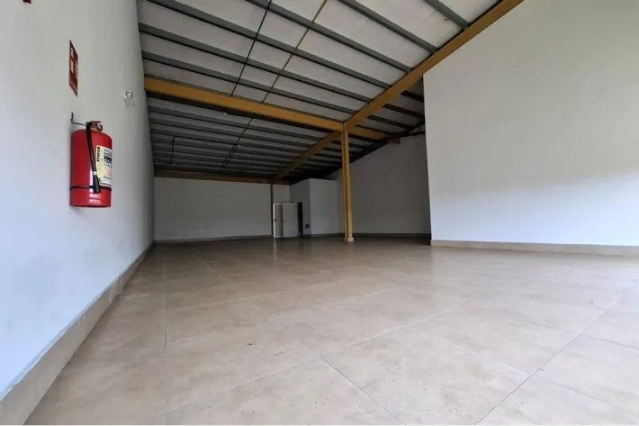 Venta de local comercial en plaza santa fe, la siesta, tocumen