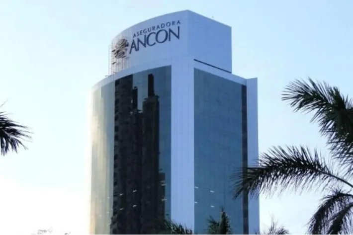 Alquiler de oficina vacía en ph torre aseguradora ancón, costa del este