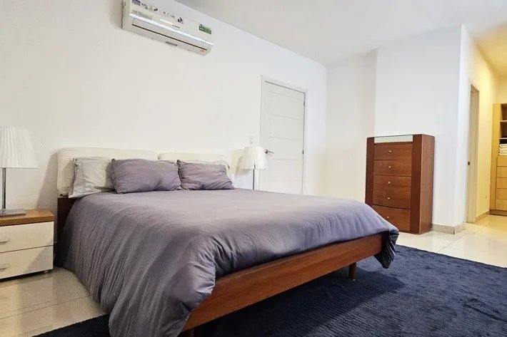 Venta de apartamento en ph waters on the bay, avenida balboa
