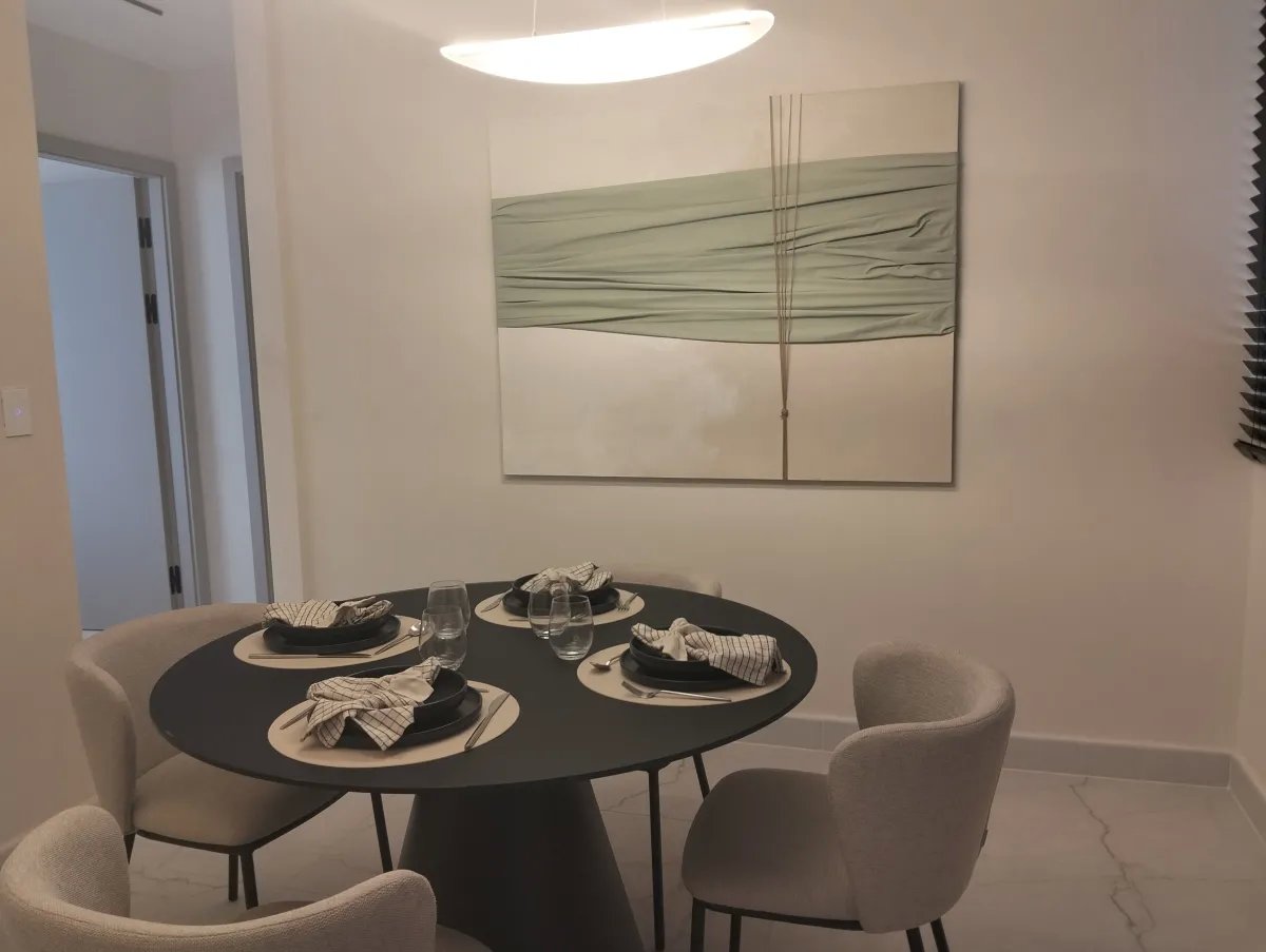 Nuevo y exclusivo apartamento cerca de costa del este/new & exclusive apartment close to costa del este