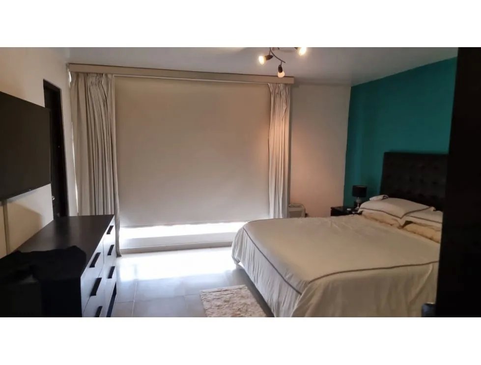 Alquiler de apartamento amoblado en obarrio, piso alto