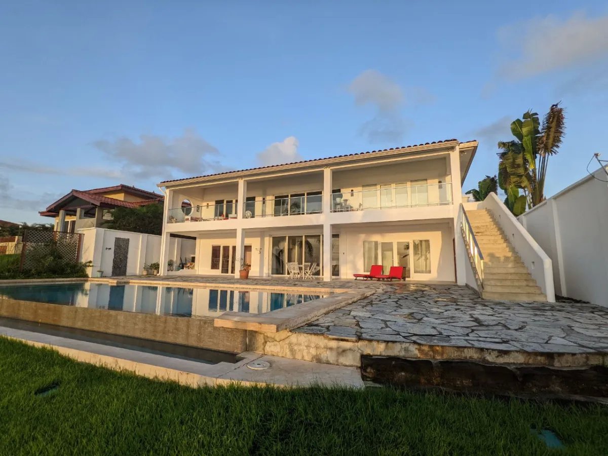 Venta de casa de lujo frente al mar en pedasí  andromeda ocean estate...