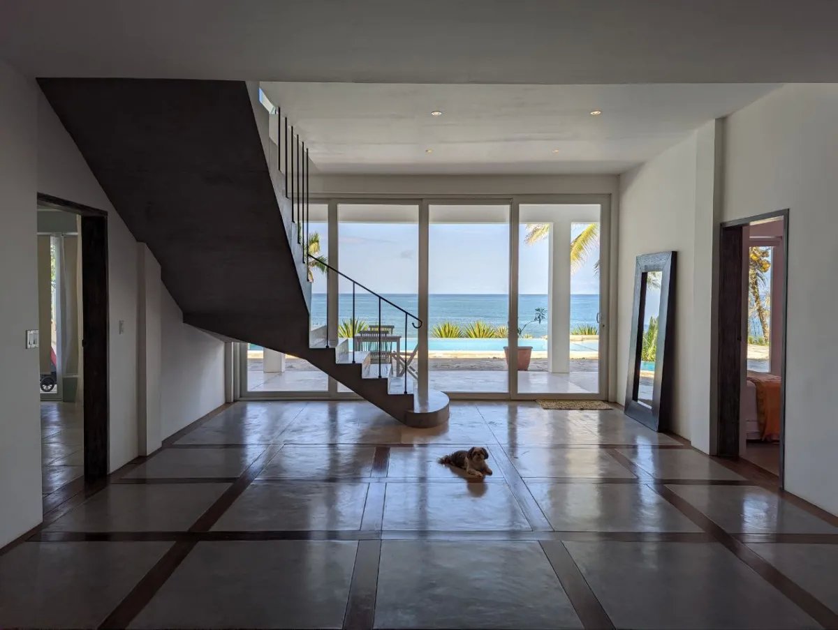 Venta de casa de lujo frente al mar en pedasí  andromeda ocean estates