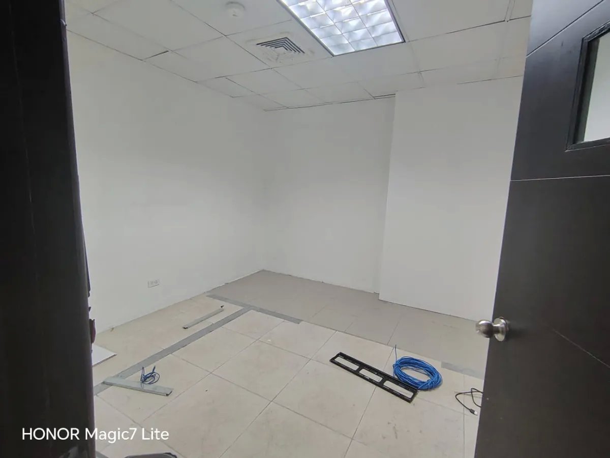 Alquiler de oficina 525 m2 en edificio beta continental, obarrio