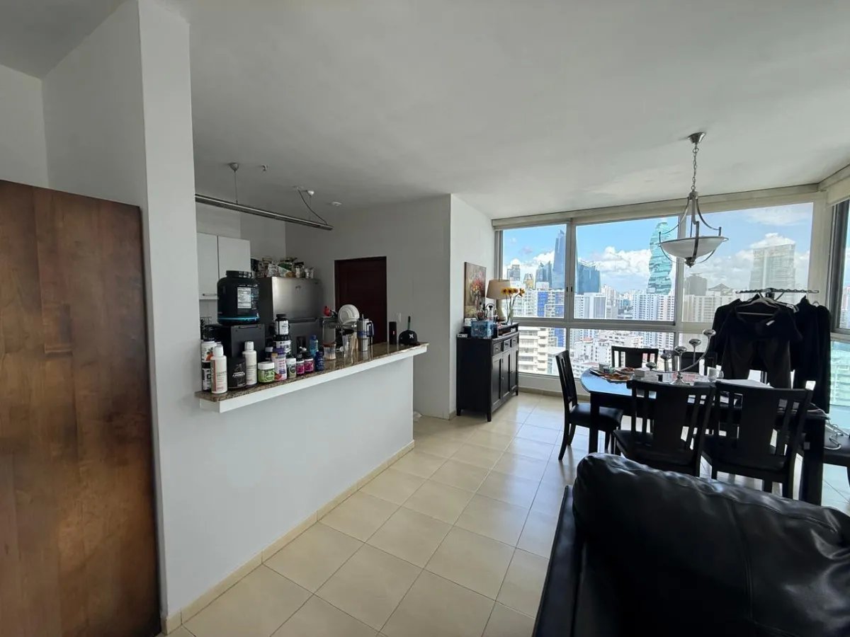 Apartamento en venta en grandbay tower