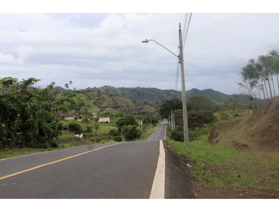 Venta de lote en cañas  cerca de playa venao