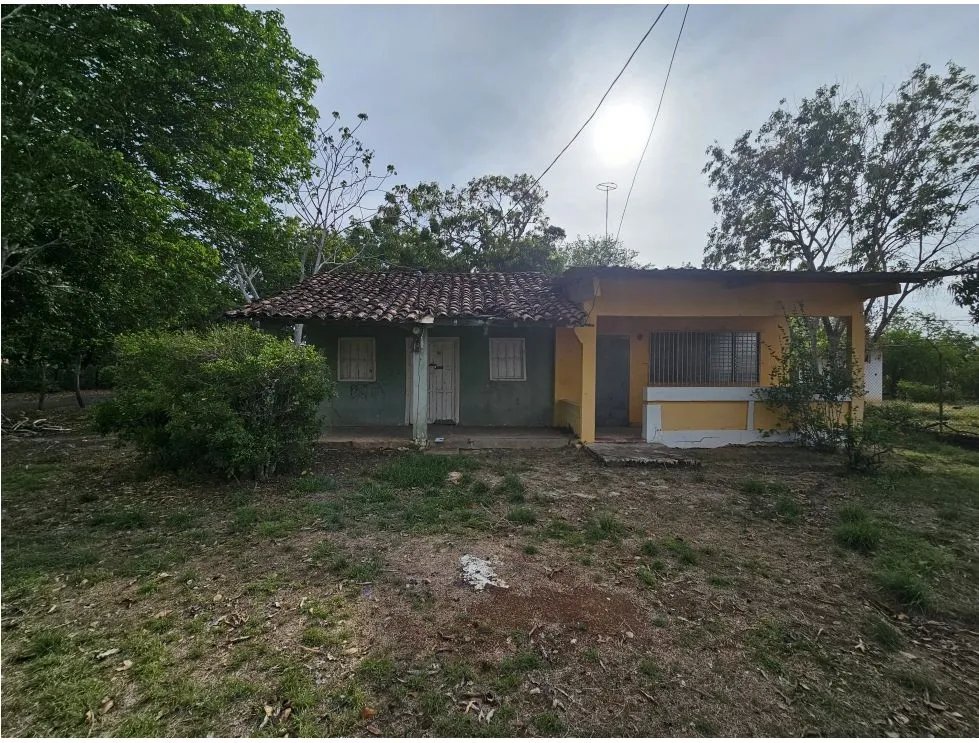 Se vende propiedad en centro de santa ana, los santos