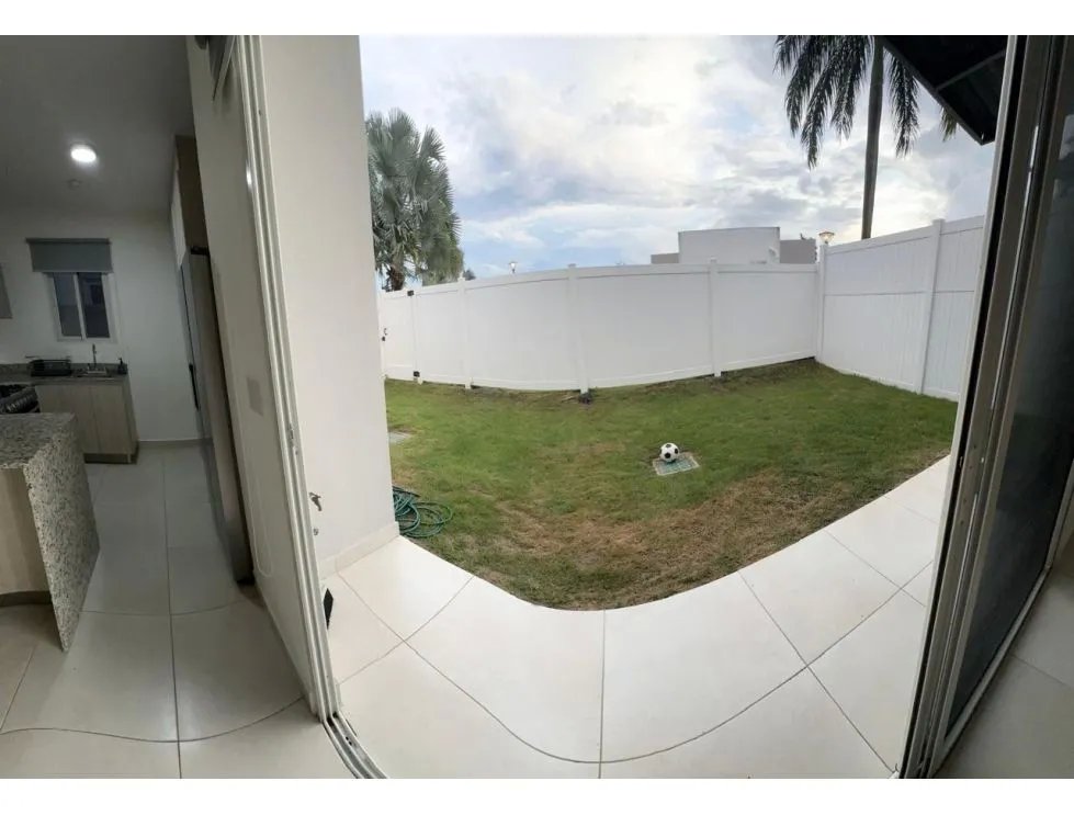Alquiler de casa en villa sur residences, costa sur