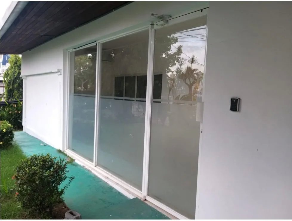 Venta/alquiler de casa comercial en vía porras