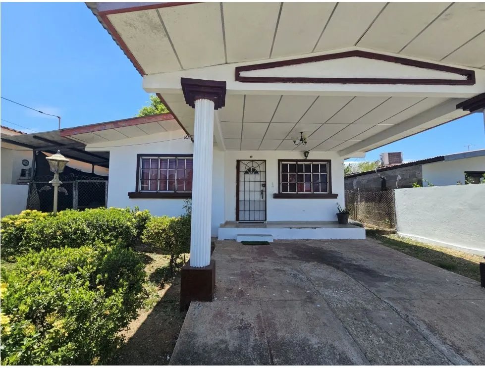 Alquiler de casa amoblada en villa dorada, chitré