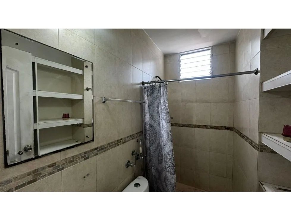Apartamento en alquiler  ph colonia tower, villa cáceres (betania)