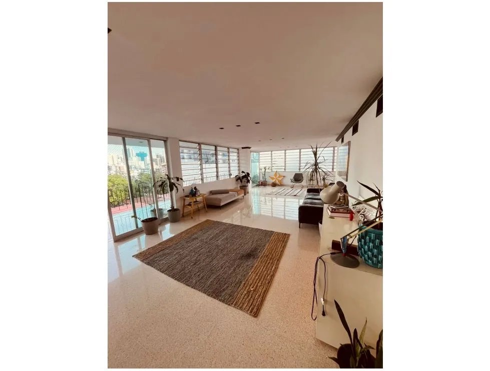 Venta de apartamento en edificio tiquiyoli, el cangrejo