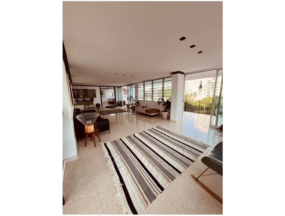 Venta de apartamento en edificio tiquiyoli, el cangrejo