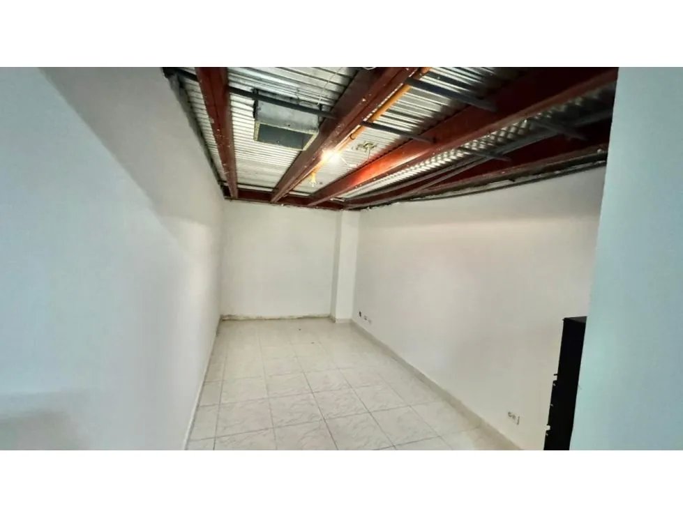 Se vende/alquila local comercial en plaza costa sur  486 m²