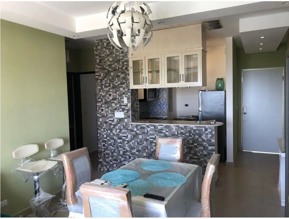Venta de apartamento con vista al mar en ph playa del sol, san carlos